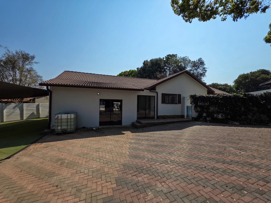 3 Bedroom Property for Sale in Garsfontein Gauteng