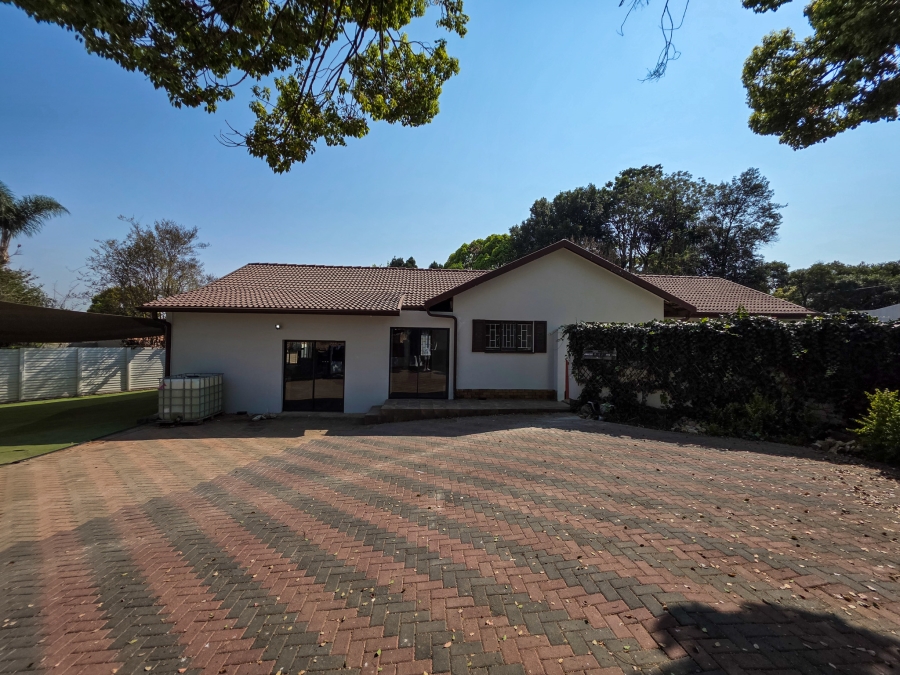 3 Bedroom Property for Sale in Garsfontein Gauteng