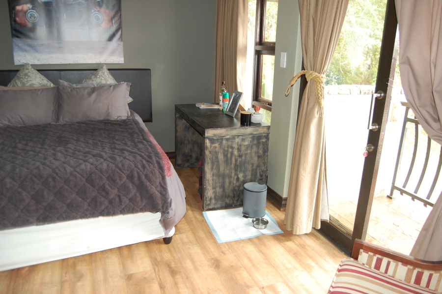 5 Bedroom Property for Sale in Featherbrooke Estate Gauteng