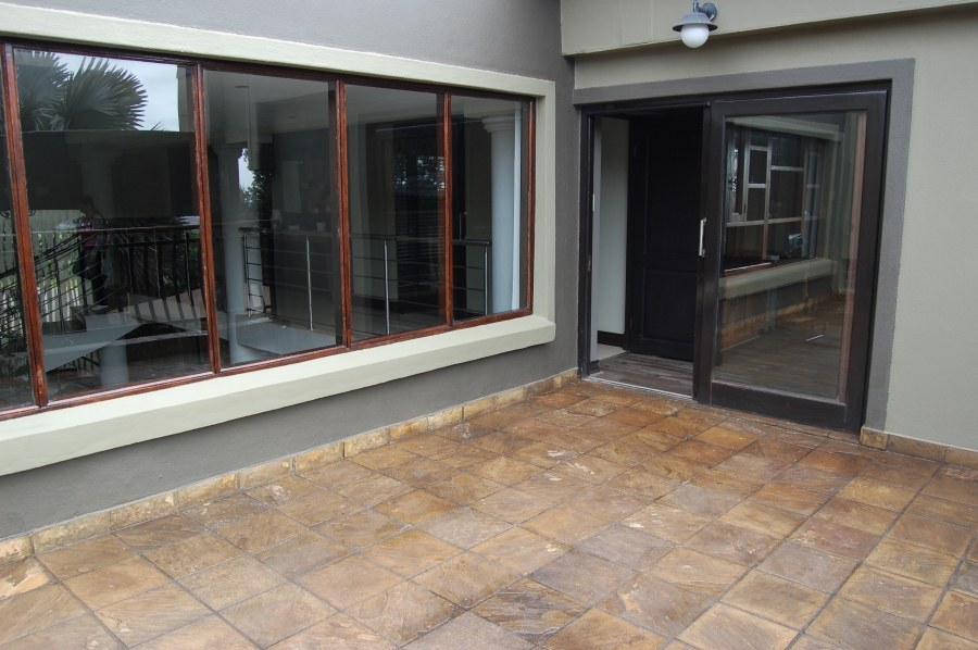 5 Bedroom Property for Sale in Featherbrooke Estate Gauteng