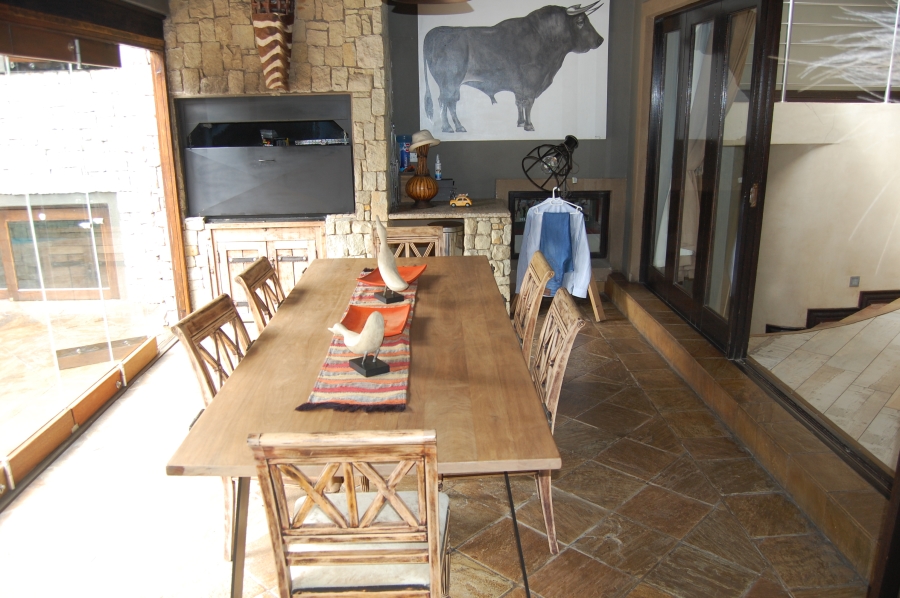 5 Bedroom Property for Sale in Featherbrooke Estate Gauteng