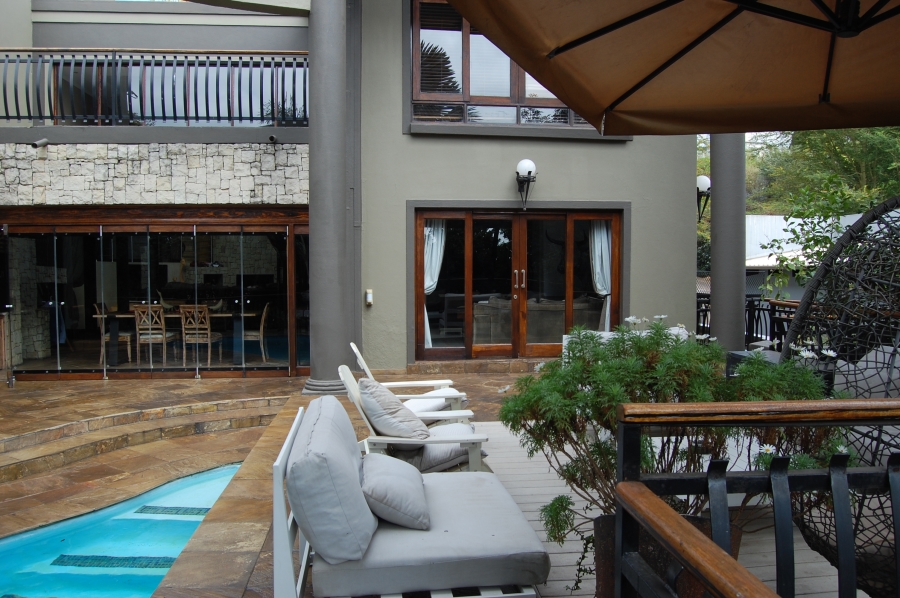 5 Bedroom Property for Sale in Featherbrooke Estate Gauteng