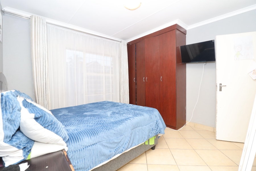 3 Bedroom Property for Sale in Witpoortjie Gauteng