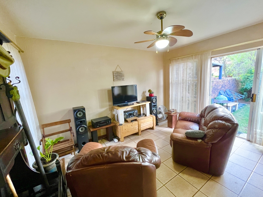 3 Bedroom Property for Sale in Elardus Park Gauteng