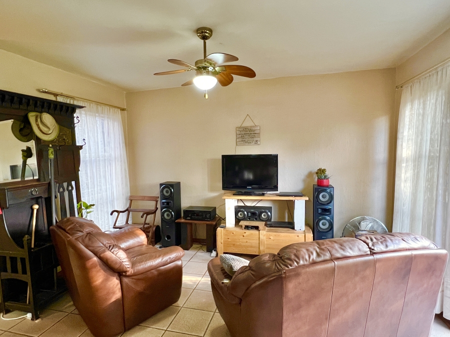 3 Bedroom Property for Sale in Elardus Park Gauteng