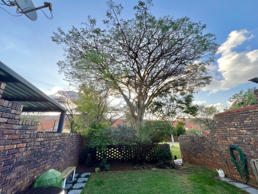 3 Bedroom Property for Sale in Elardus Park Gauteng