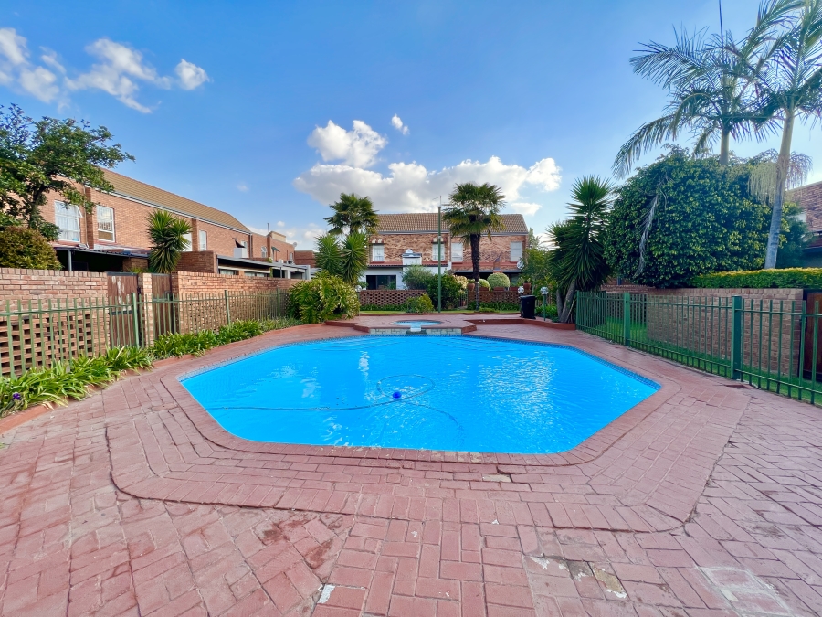 3 Bedroom Property for Sale in Elardus Park Gauteng