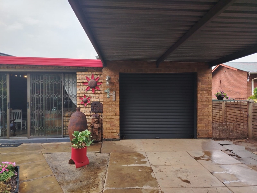 3 Bedroom Property for Sale in Vanderbijlpark CE 2 Gauteng