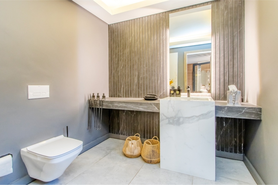 5 Bedroom Property for Sale in Dainfern Golf Estate Gauteng