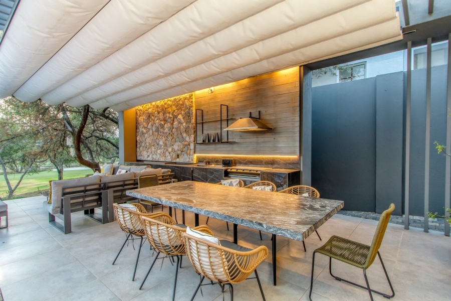 5 Bedroom Property for Sale in Dainfern Golf Estate Gauteng