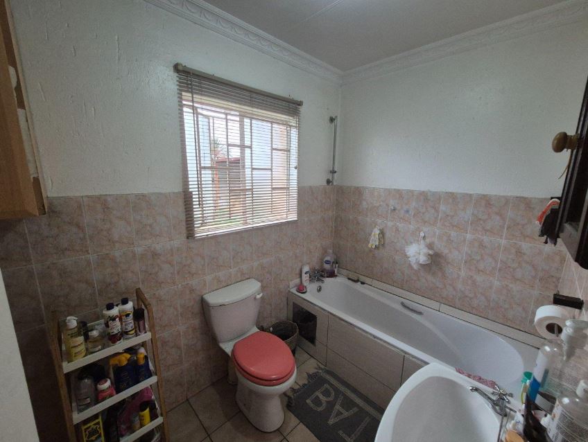 2 Bedroom Property for Sale in Minnebron Gauteng