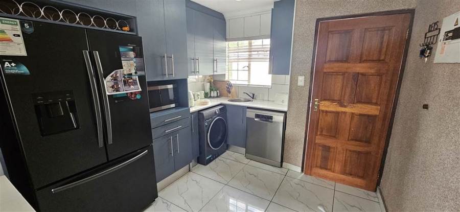 2 Bedroom Property for Sale in Meyersdal Gauteng