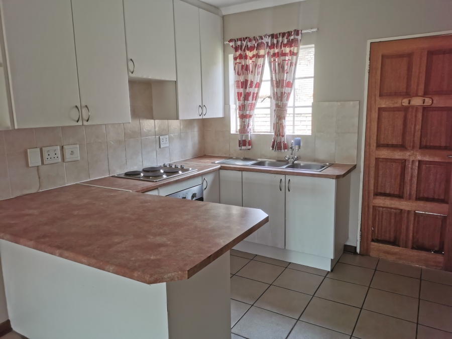 3 Bedroom Property for Sale in Honeydew Manor Gauteng
