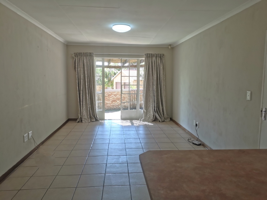 3 Bedroom Property for Sale in Honeydew Manor Gauteng