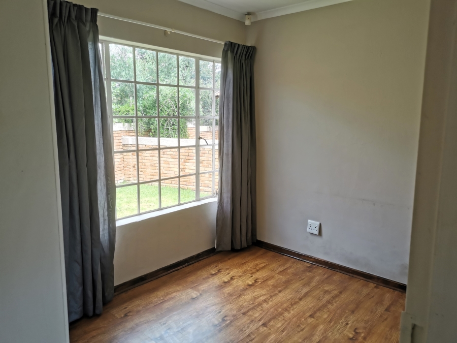 3 Bedroom Property for Sale in Honeydew Manor Gauteng