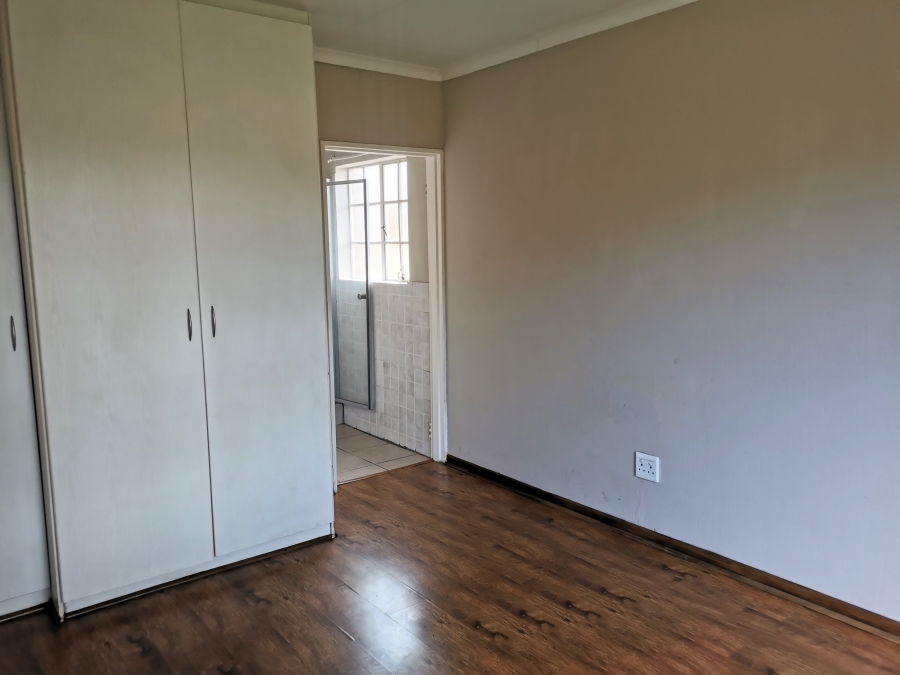 3 Bedroom Property for Sale in Honeydew Manor Gauteng
