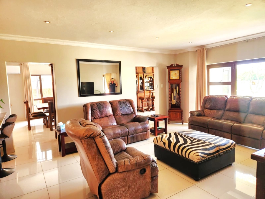 5 Bedroom Property for Sale in Centurion Golf Estate Gauteng
