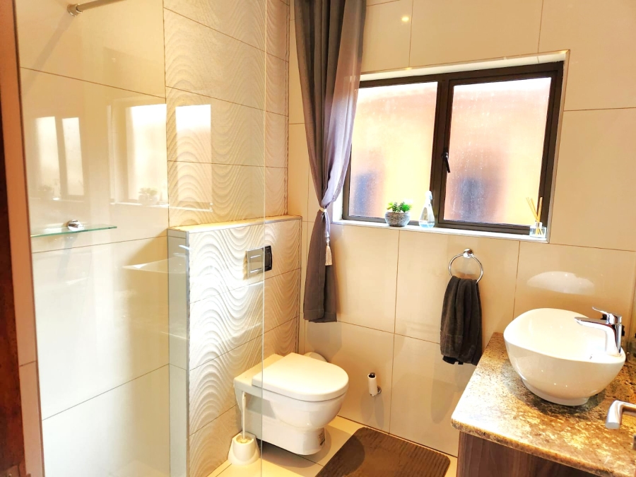 5 Bedroom Property for Sale in Centurion Golf Estate Gauteng