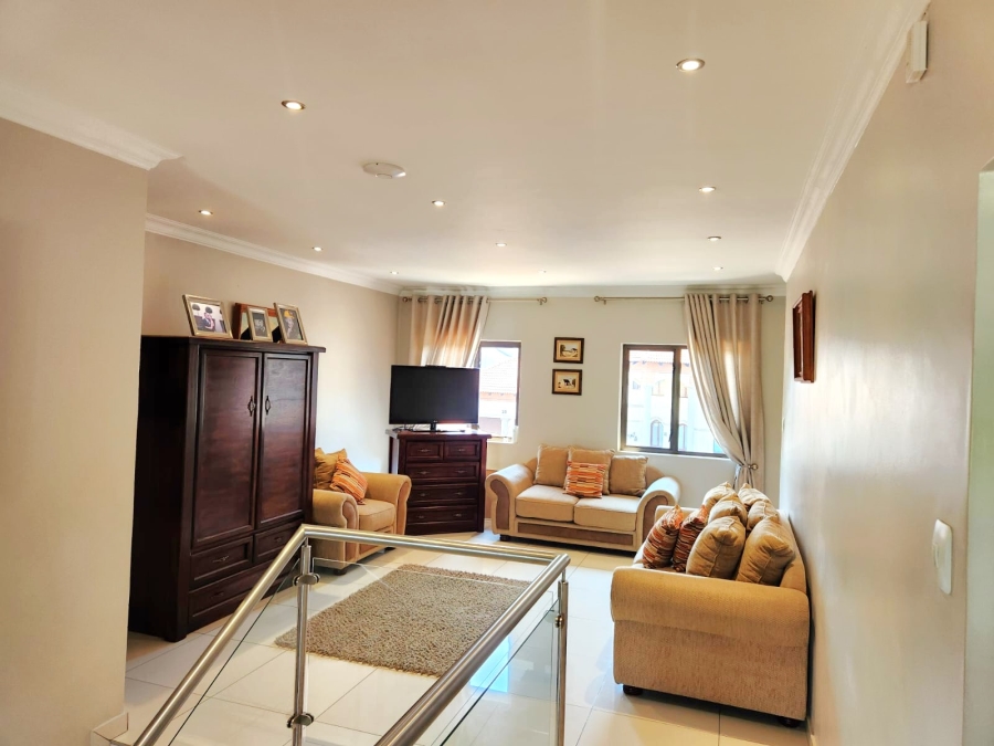 5 Bedroom Property for Sale in Centurion Golf Estate Gauteng