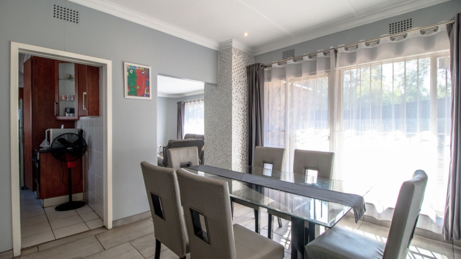 6 Bedroom Property for Sale in Dowerglen Gauteng