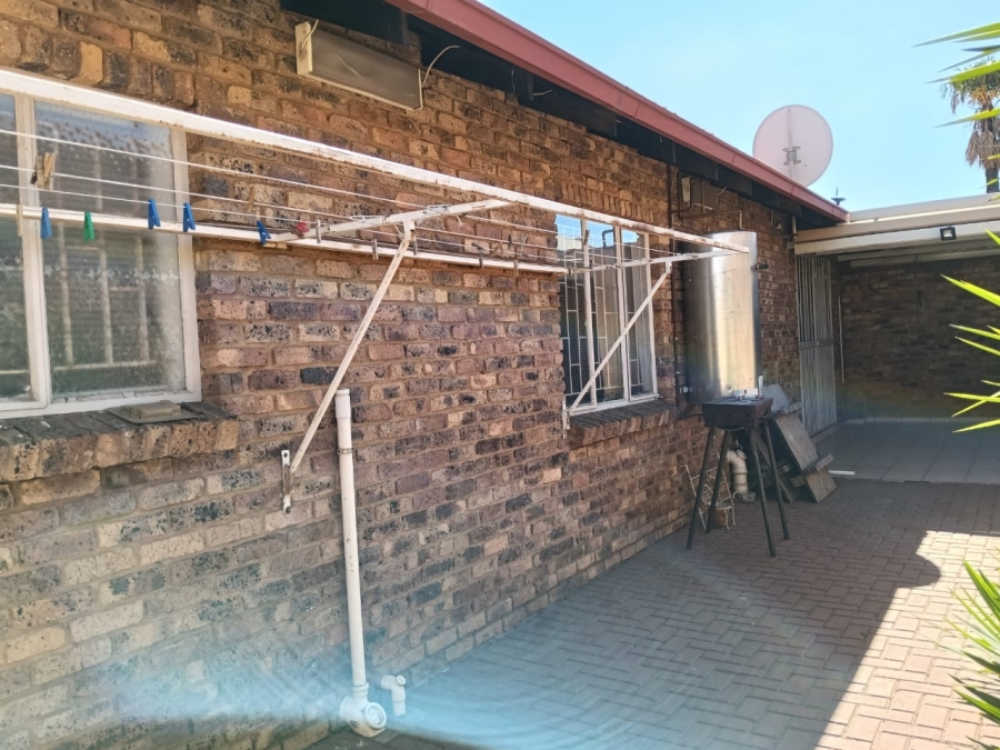 3 Bedroom Property for Sale in Homelake Gauteng