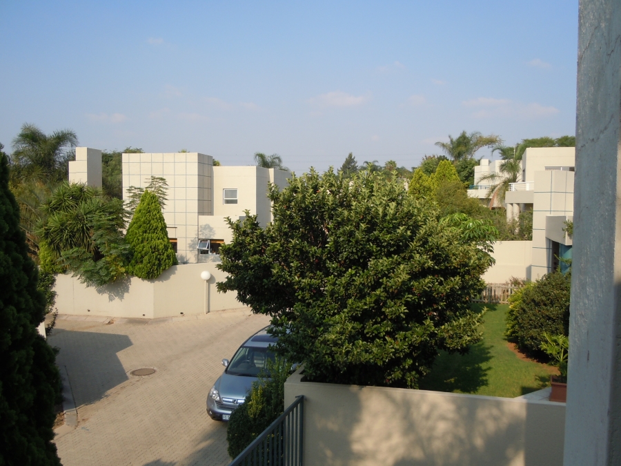 To Let 3 Bedroom Property for Rent in Sunninghill Gauteng