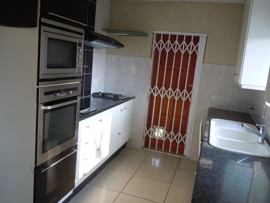 To Let 3 Bedroom Property for Rent in Sunninghill Gauteng
