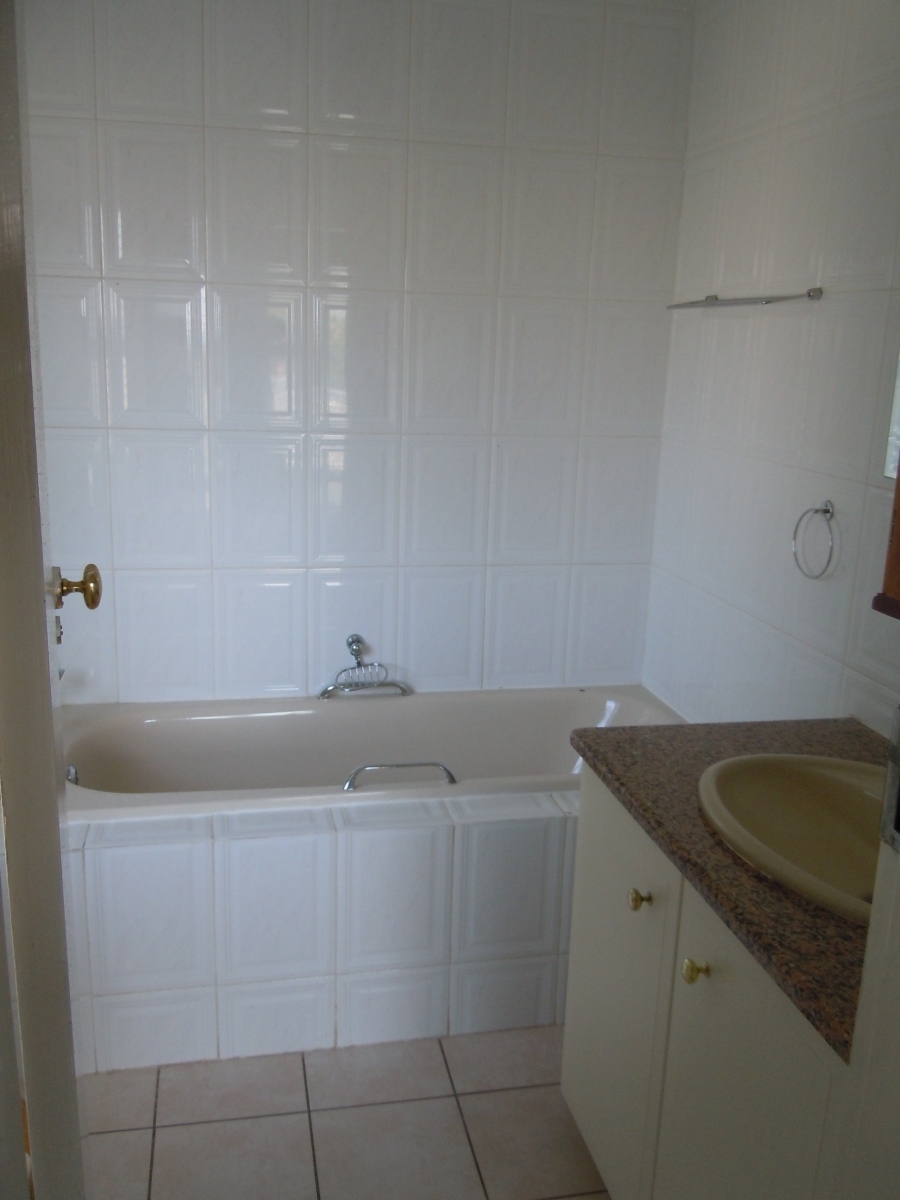 To Let 3 Bedroom Property for Rent in Sunninghill Gauteng