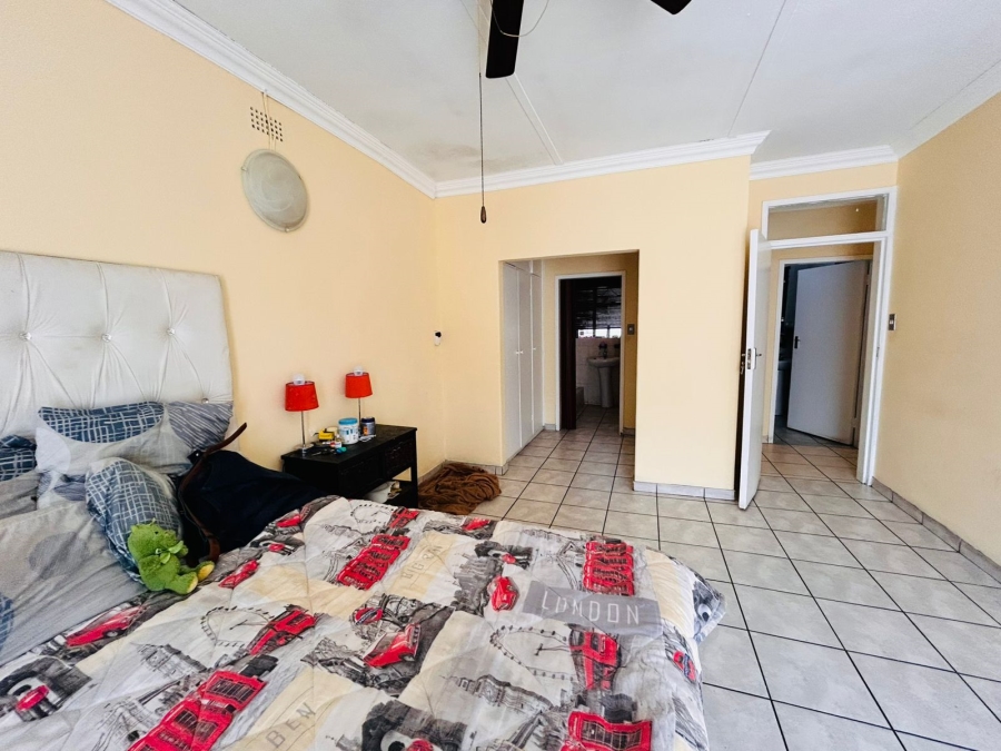 3 Bedroom Property for Sale in Selcourt Gauteng