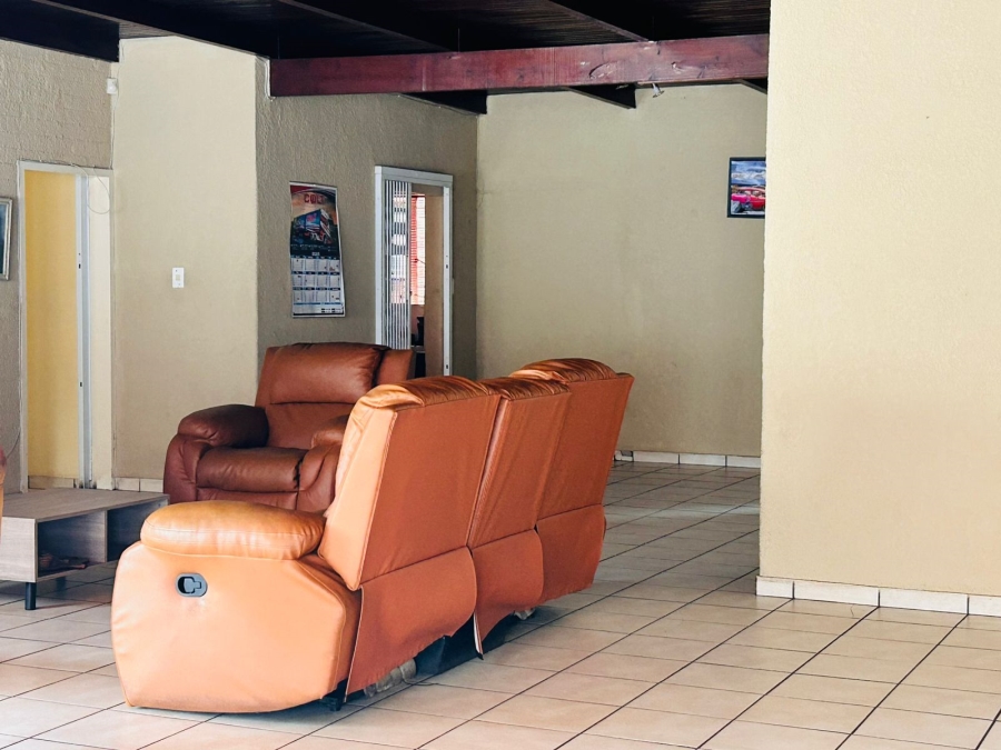 3 Bedroom Property for Sale in Selcourt Gauteng