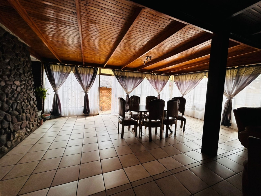 3 Bedroom Property for Sale in Selcourt Gauteng