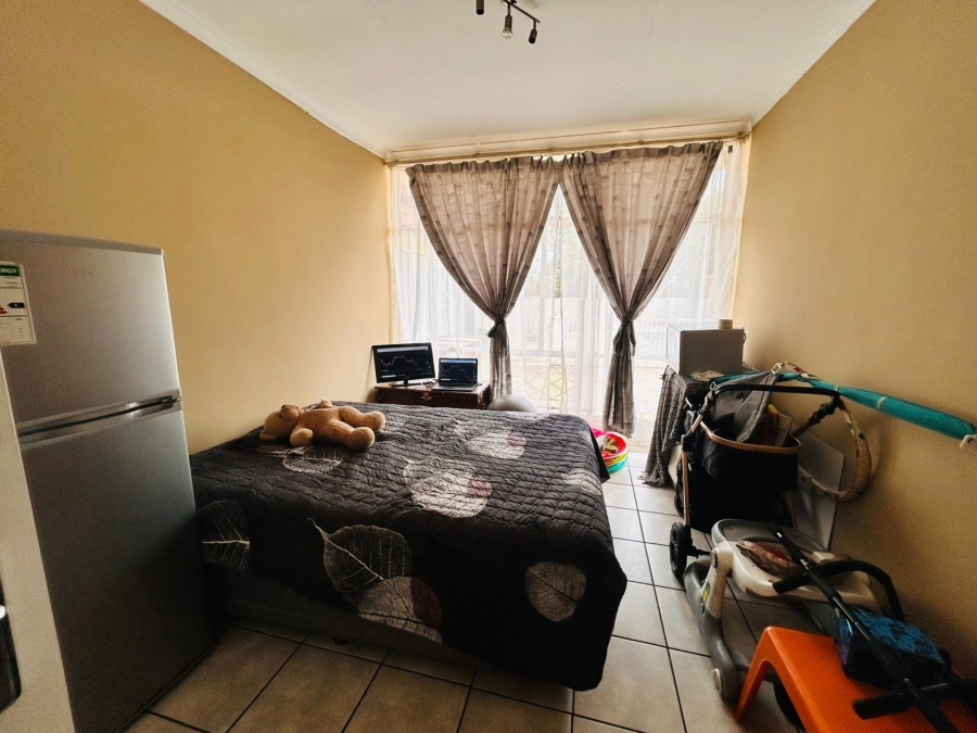 3 Bedroom Property for Sale in Selcourt Gauteng