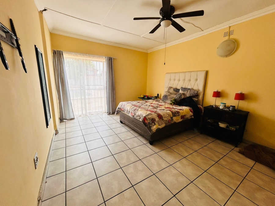 3 Bedroom Property for Sale in Selcourt Gauteng