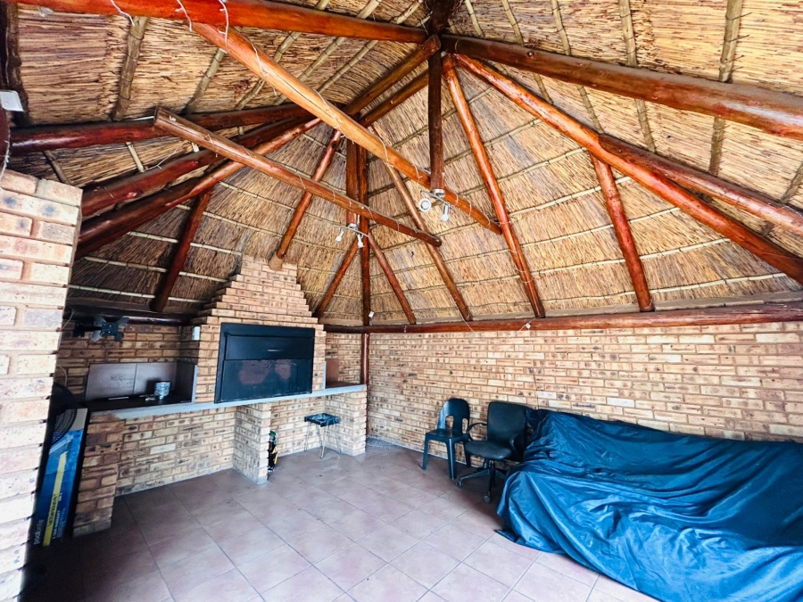 3 Bedroom Property for Sale in Selcourt Gauteng