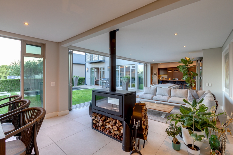 3 Bedroom Property for Sale in Bryanston East Gauteng