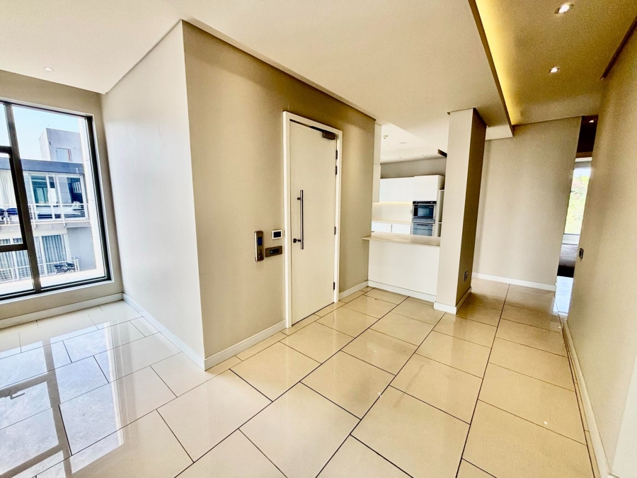 To Let 3 Bedroom Property for Rent in Sandhurst Gauteng