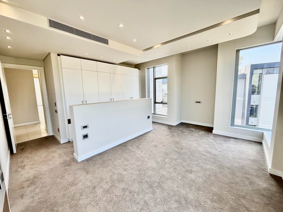 To Let 3 Bedroom Property for Rent in Sandhurst Gauteng