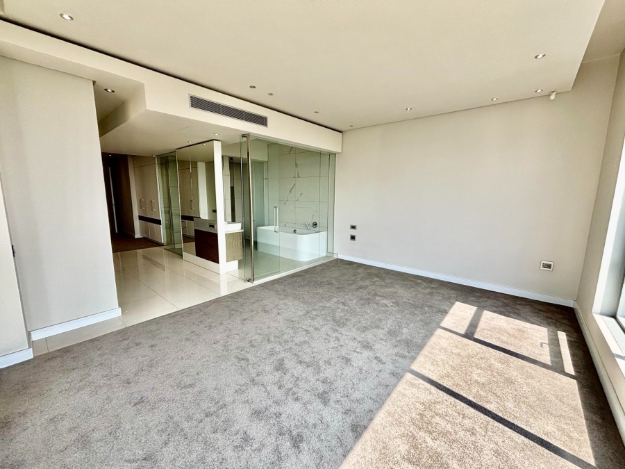 To Let 3 Bedroom Property for Rent in Sandhurst Gauteng