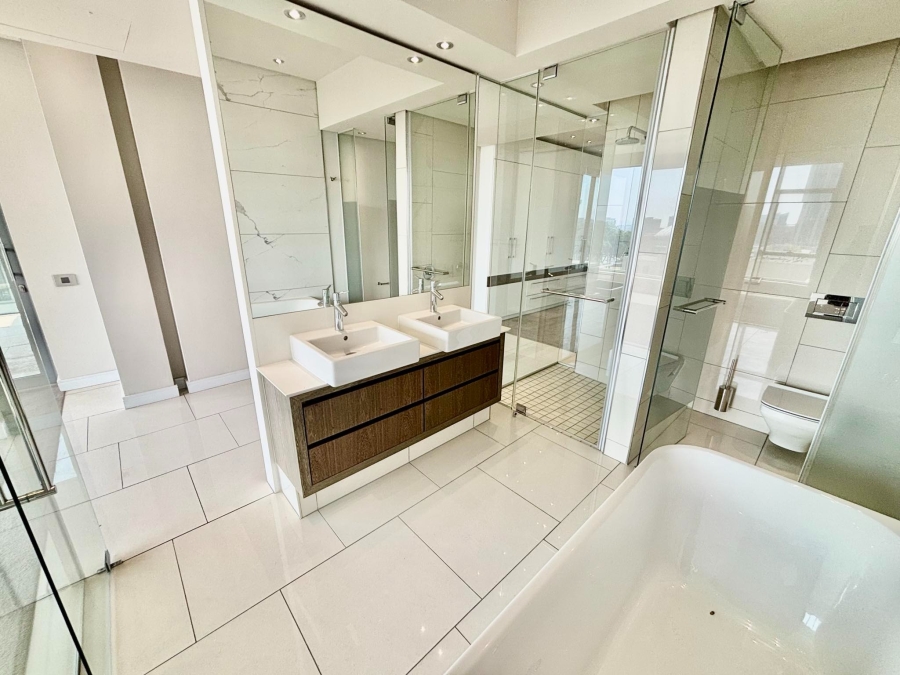 To Let 3 Bedroom Property for Rent in Sandhurst Gauteng
