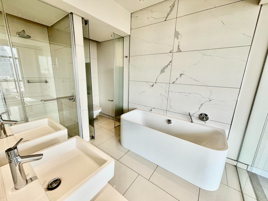 To Let 3 Bedroom Property for Rent in Sandhurst Gauteng