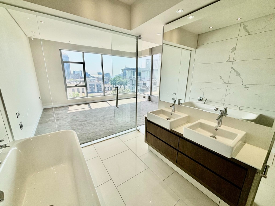 To Let 3 Bedroom Property for Rent in Sandhurst Gauteng