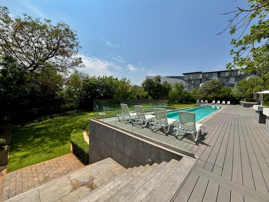 To Let 3 Bedroom Property for Rent in Sandhurst Gauteng