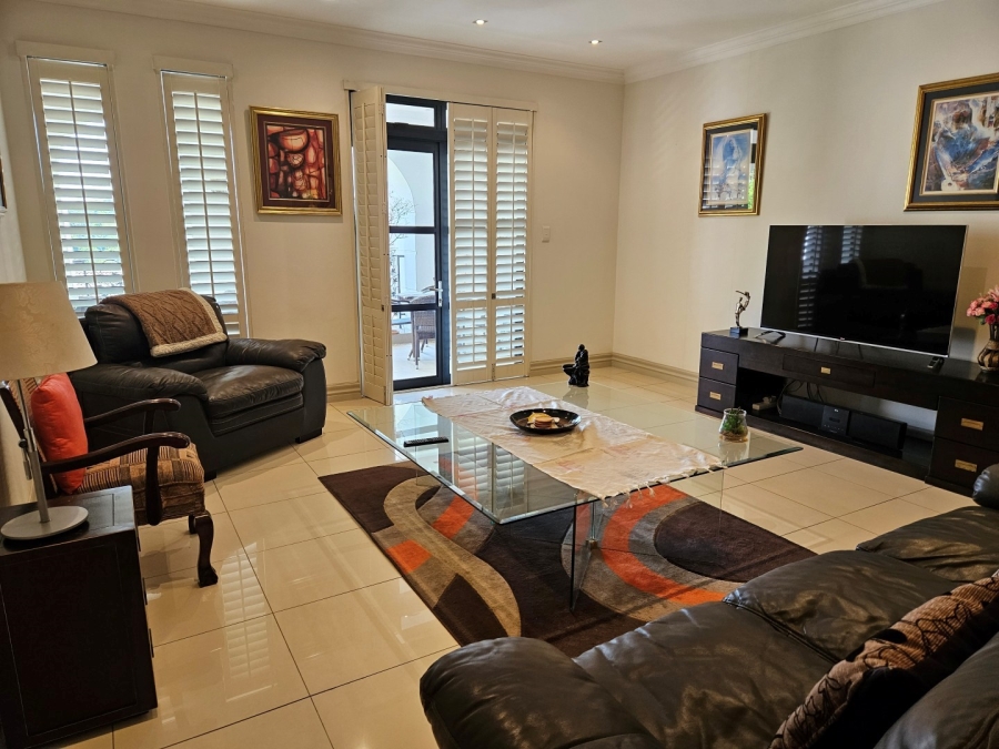 To Let 3 Bedroom Property for Rent in Hyde Park Gauteng