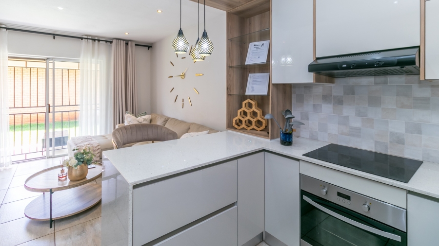 2 Bedroom Property for Sale in Noordwyk Gauteng