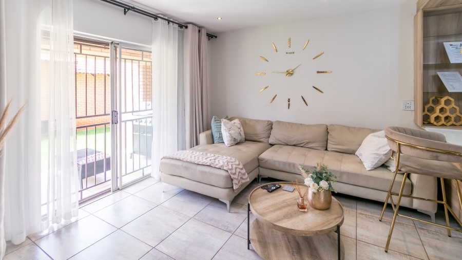 2 Bedroom Property for Sale in Noordwyk Gauteng