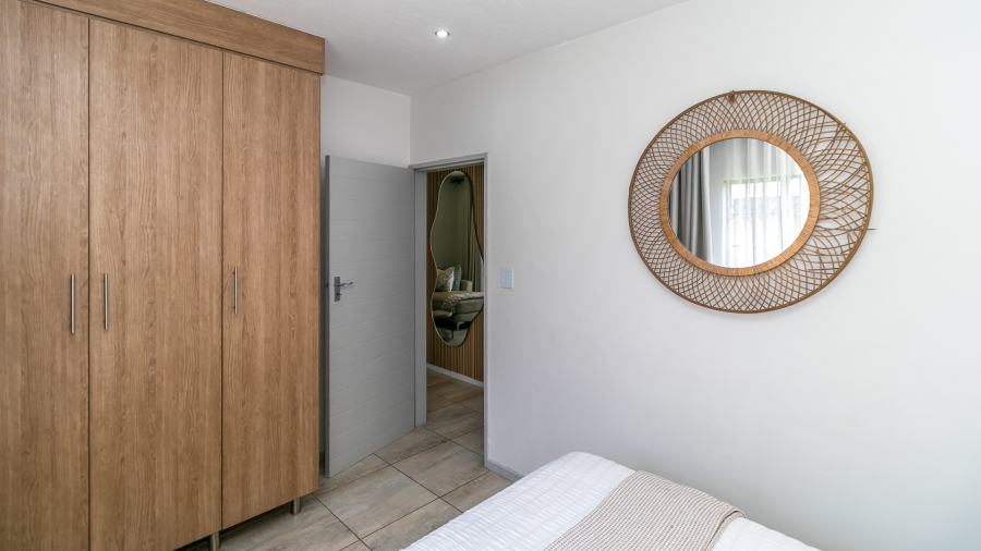 2 Bedroom Property for Sale in Noordwyk Gauteng