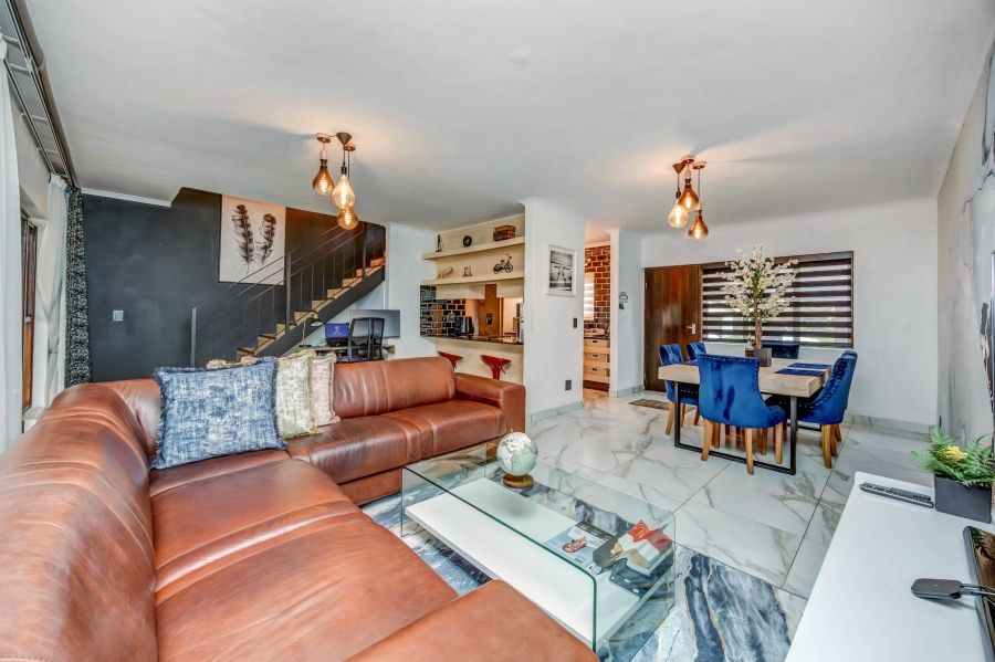 2 Bedroom Property for Sale in Fourways Gauteng