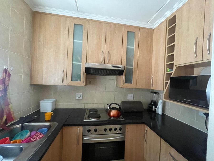 To Let 2 Bedroom Property for Rent in Noordwyk Gauteng