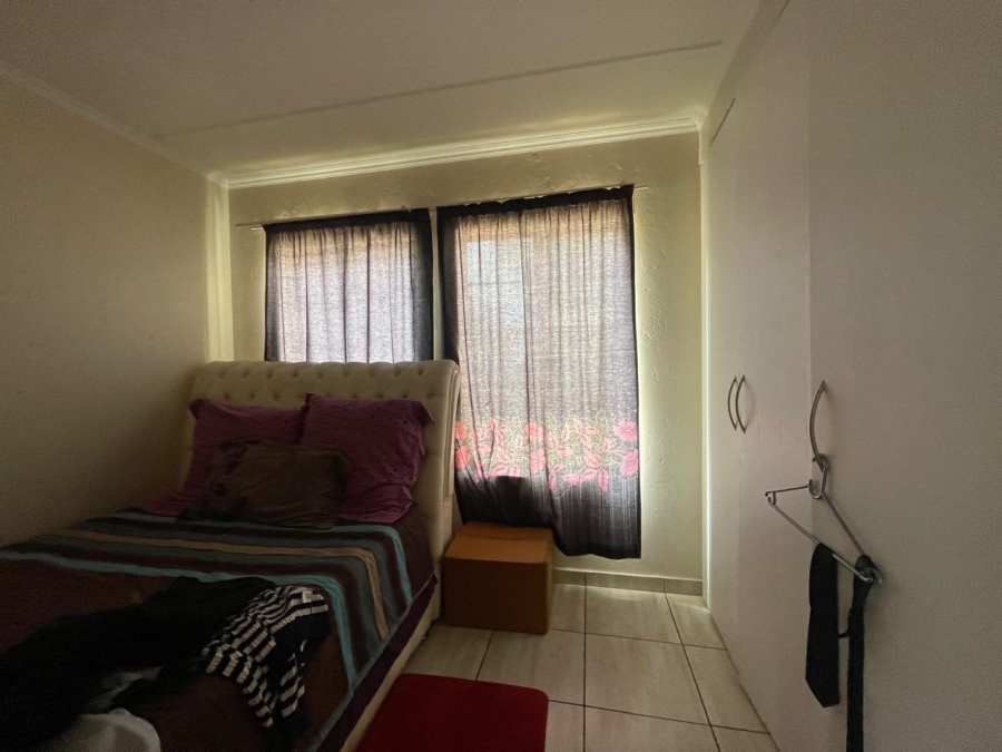 To Let 2 Bedroom Property for Rent in Noordwyk Gauteng