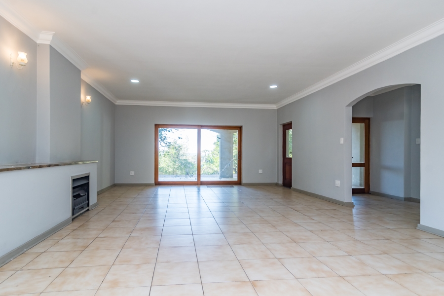 4 Bedroom Property for Sale in Hurlingham Gauteng